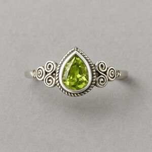 Artisan Peridot Teardrop Faceted Pear Cut 925 Silver Ring August NWOT 9 #382